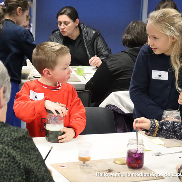 Actu-Facebook251102-Halloween-Mediatheque-08-251029