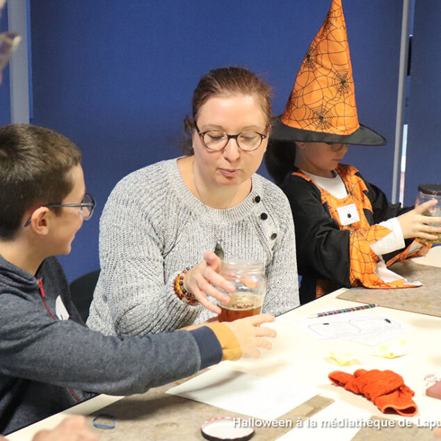 Actu-Facebook251102-Halloween-Mediatheque-09-251029