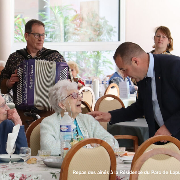 Actu-Facebook260530-Repas-Aînés-260514-32Résidence-Parc-FPA
