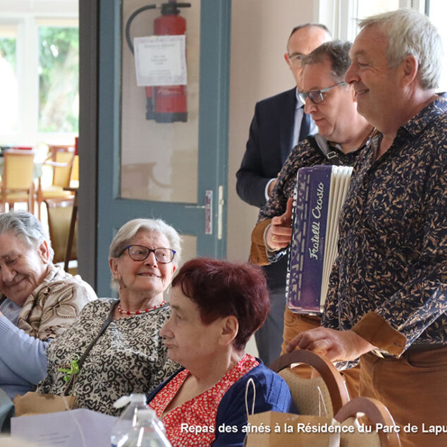 Actu-Facebook260530-Repas-Aînés-260514-34Résidence-Parc-FPA