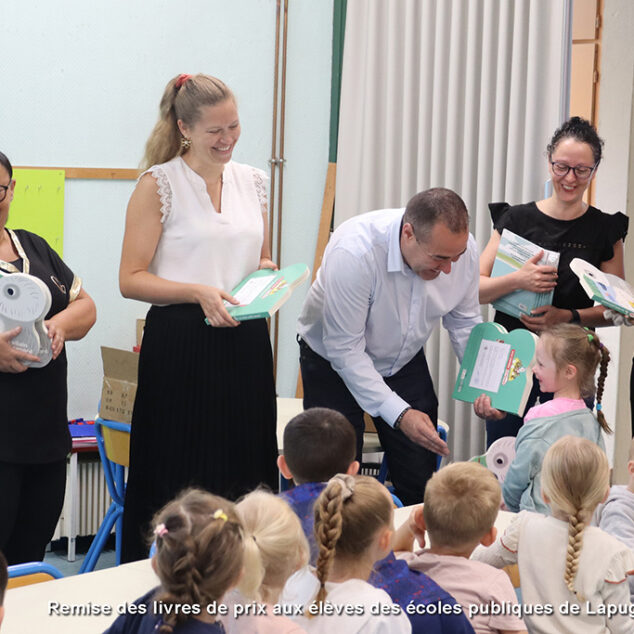 Actu-Facebook260709-01-260630-Ecole-Livres