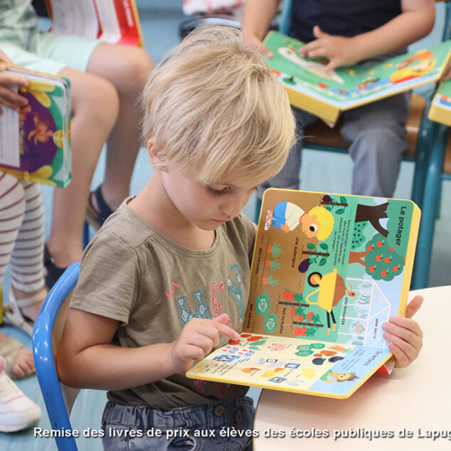 Actu-Facebook260709-15-260630-Ecole-Livres
