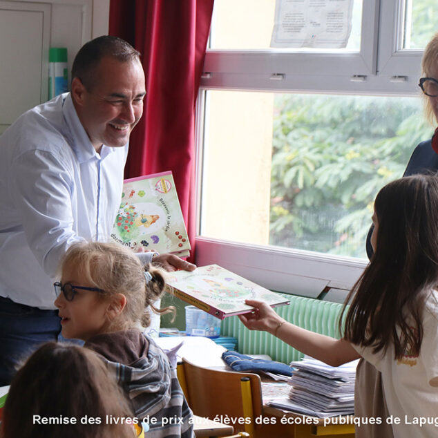Actu-Facebook260709-21-260630-Ecole-Livres