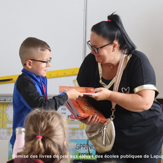 Actu-Facebook260709-22-260630-Ecole-Livres