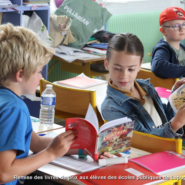 Actu-Facebook260709-23-260630-Ecole-Livres