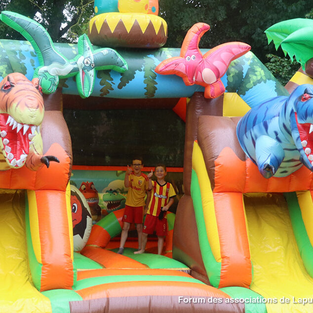 Actu-Facebook261004-Forum-Associations-260829-01-Jeux