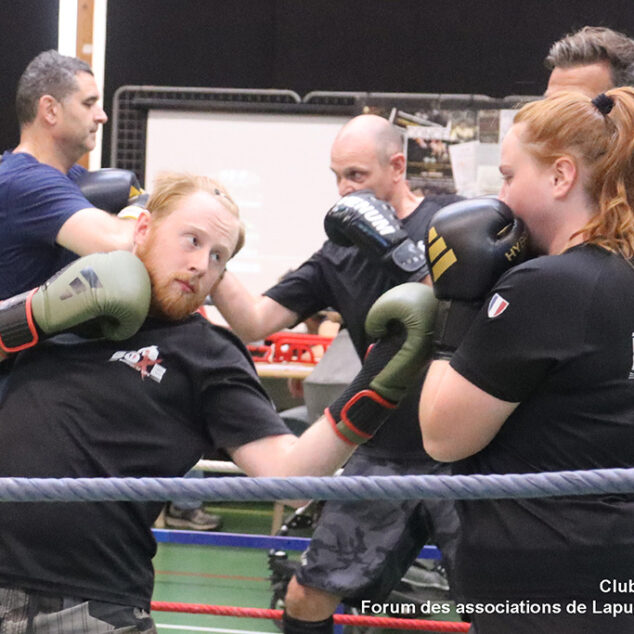 Actu-Facebook261004-Forum-Associations-260829-06-Boxe-Full-Contact