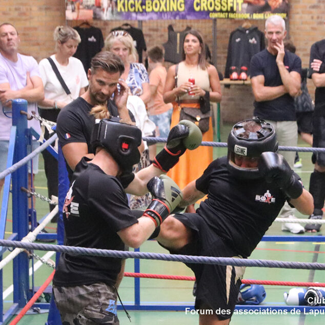 Actu-Facebook261004-Forum-Associations-260829-12-Boxe-Full-Contact