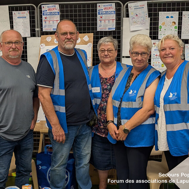 Actu-Facebook261004-Forum-Associations-260829-44-SPF-Secours-Populaire