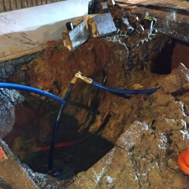 Actu-Facebook261009-Travaux-Réseau-Eau-Potable-Jaurès-Paradis-261009-03