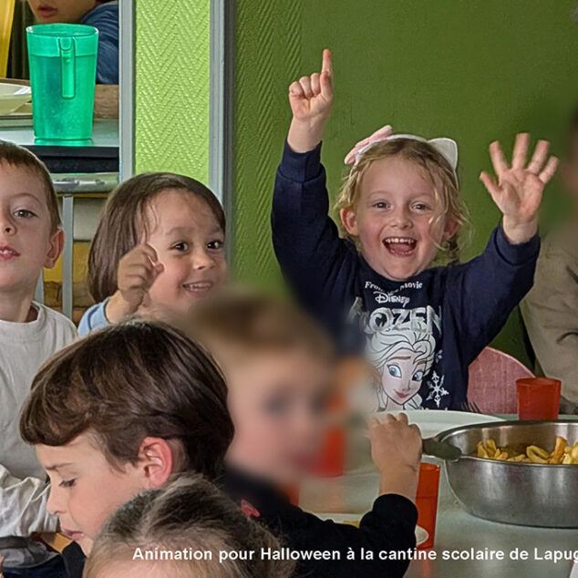 Actu-Facebook261017-Halloween-Cantine-261023-02