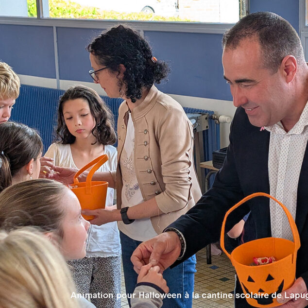 Actu-Facebook261017-Halloween-Cantine-261023-05